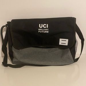 UCI UC Irvine College Messenger Bag